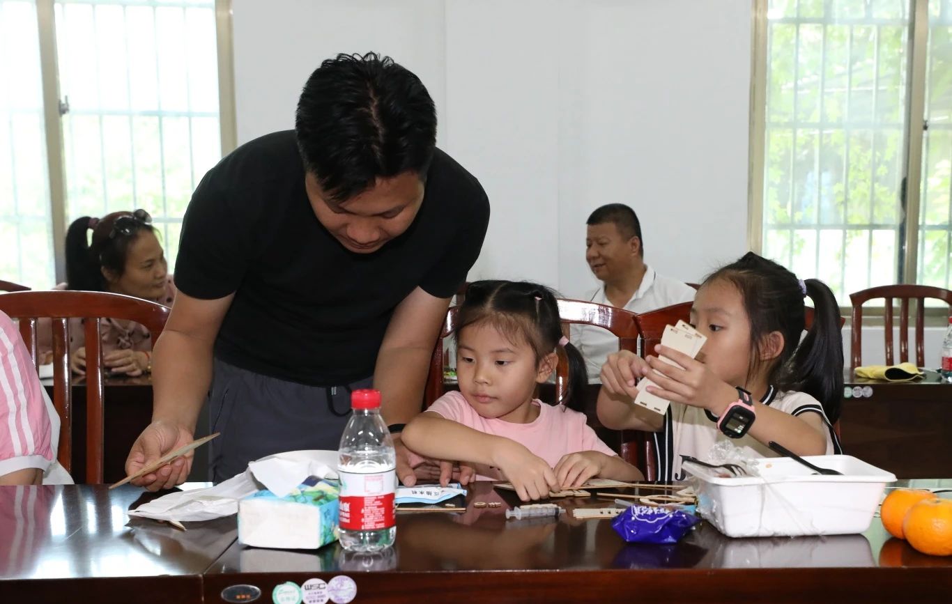 协调家园 共享快乐   GA黄金甲开展“515复星家庭日”活动6.jpg