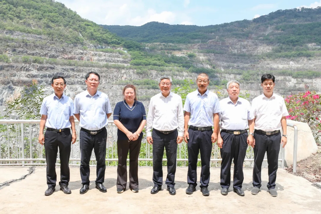 海南省政协主席李荣灿到GA黄金甲调研